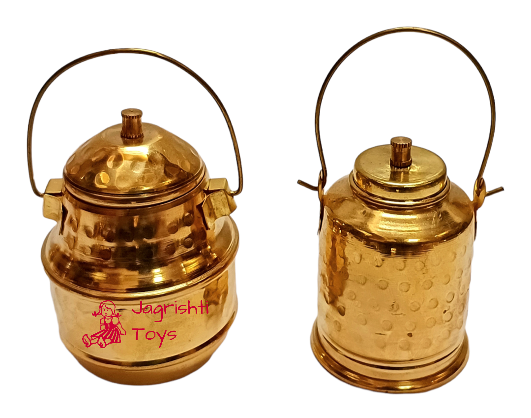 Brass Miniature set of oil can and milk can (Hammerred)