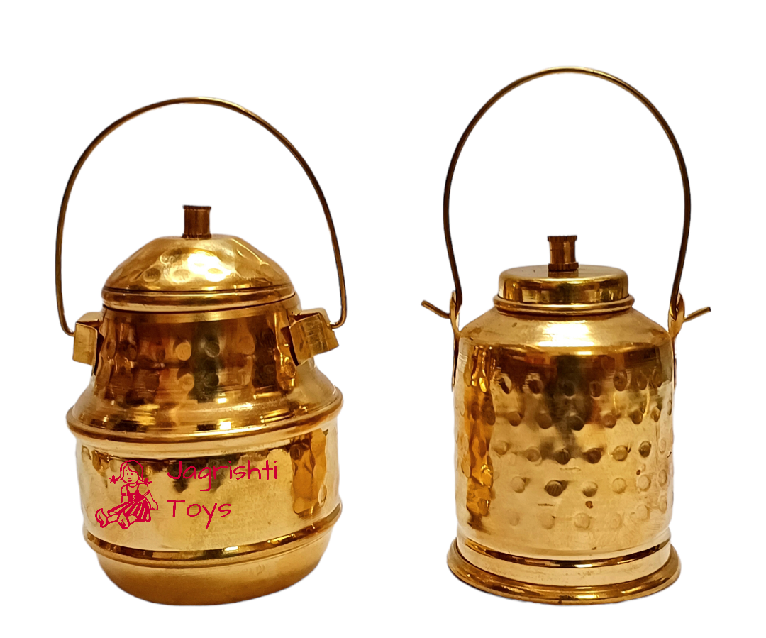 Brass Miniature set of oil can and milk can (Hammerred)